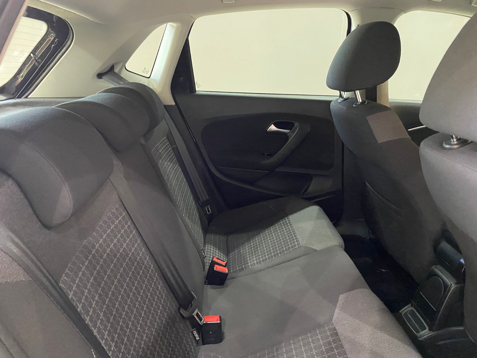 2016 Benzin Otomatik Volkswagen Polo Siyah Gürel Tasarım Aksesuar Otomotiv San. Tic. Ltd. Şti.
