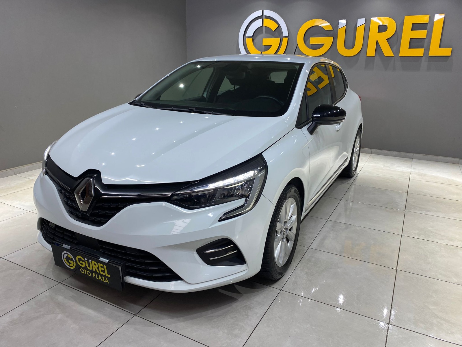 2023 Benzin Manuel Renault Clio Beyaz Gürel Tasarım Aksesuar Otomotiv San. Tic. Ltd. Şti.