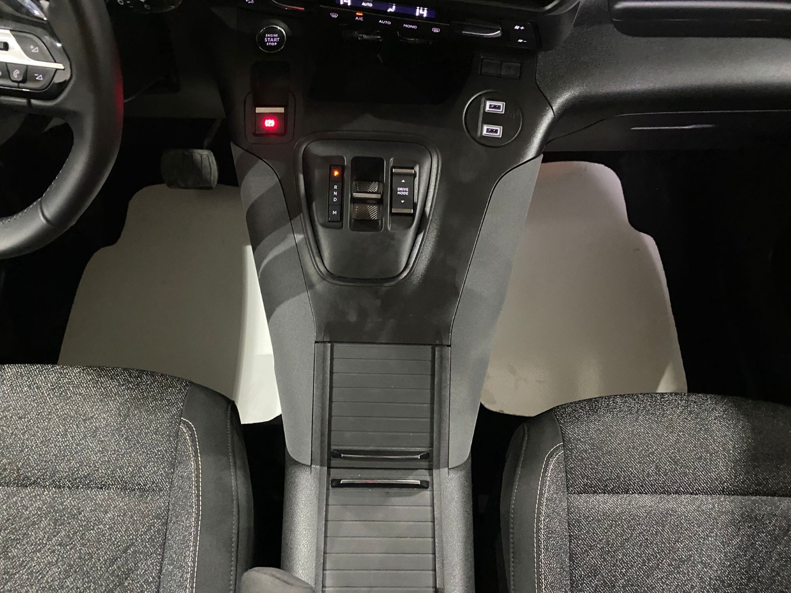2026 Dizel Otomatik Peugeot Rifter Gri Gürel Tasarım Aksesuar Otomotiv San. Tic. Ltd. Şti.