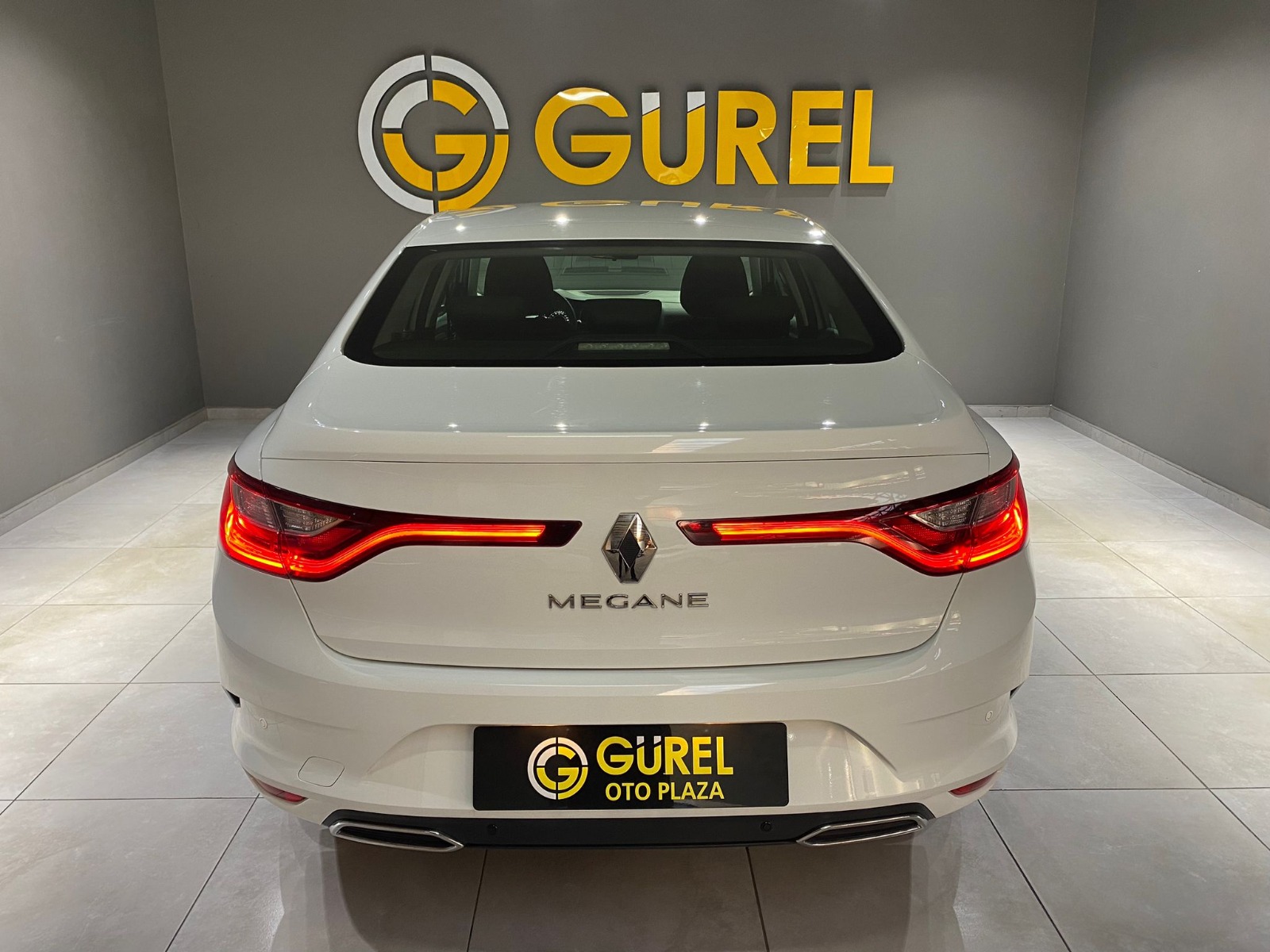 2021 Benzin Otomatik Renault Megane Beyaz Gürel Tasarım Aksesuar Otomotiv San. Tic. Ltd. Şti.