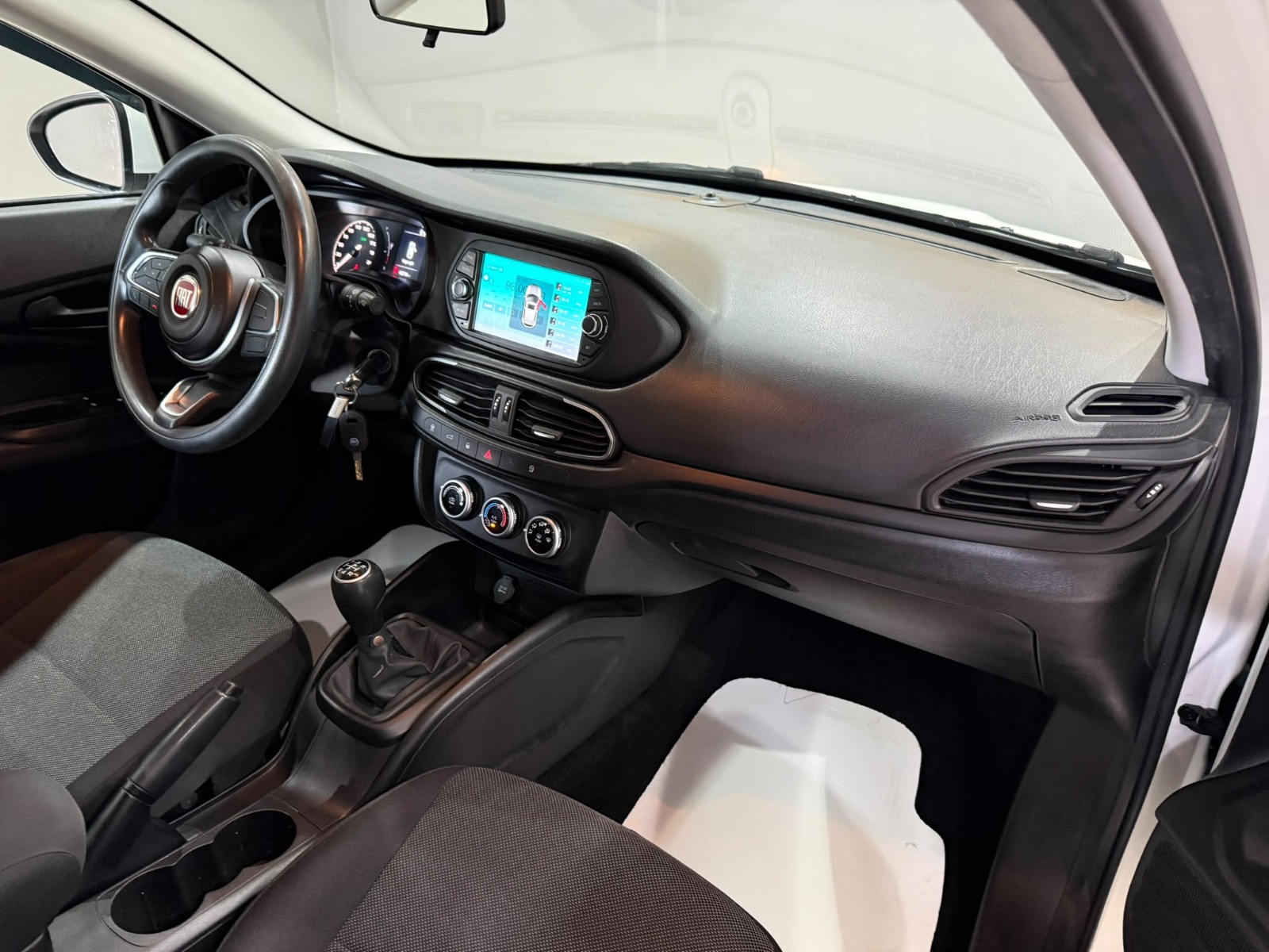 2023 Dizel Manuel Fiat Egea Beyaz Gürel Tasarım Aksesuar Otomotiv San. Tic. Ltd. Şti.