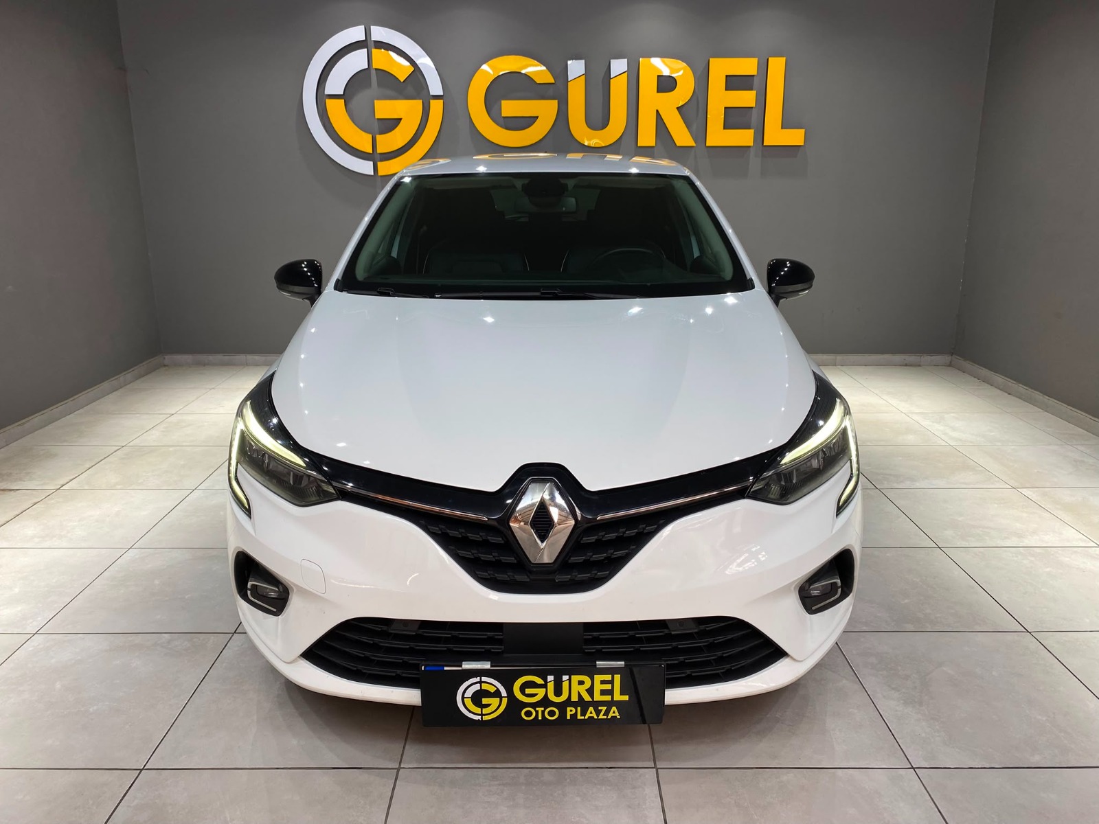 2023 Benzin Otomatik Renault Clio Beyaz Gürel Tasarım Aksesuar Otomotiv San. Tic. Ltd. Şti.