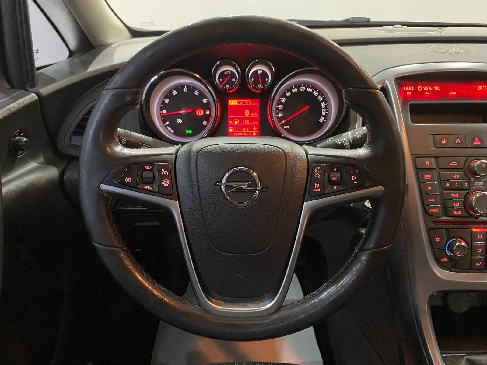 2016 Benzin + LPG Manuel Opel Astra Beyaz Gürel Tasarım Aksesuar Otomotiv San. Tic. Ltd. Şti.