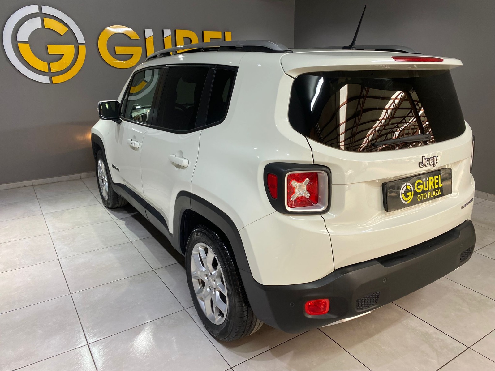 2015 Benzin Otomatik Jeep Renegade Beyaz Gürel Tasarım Aksesuar Otomotiv San. Tic. Ltd. Şti.