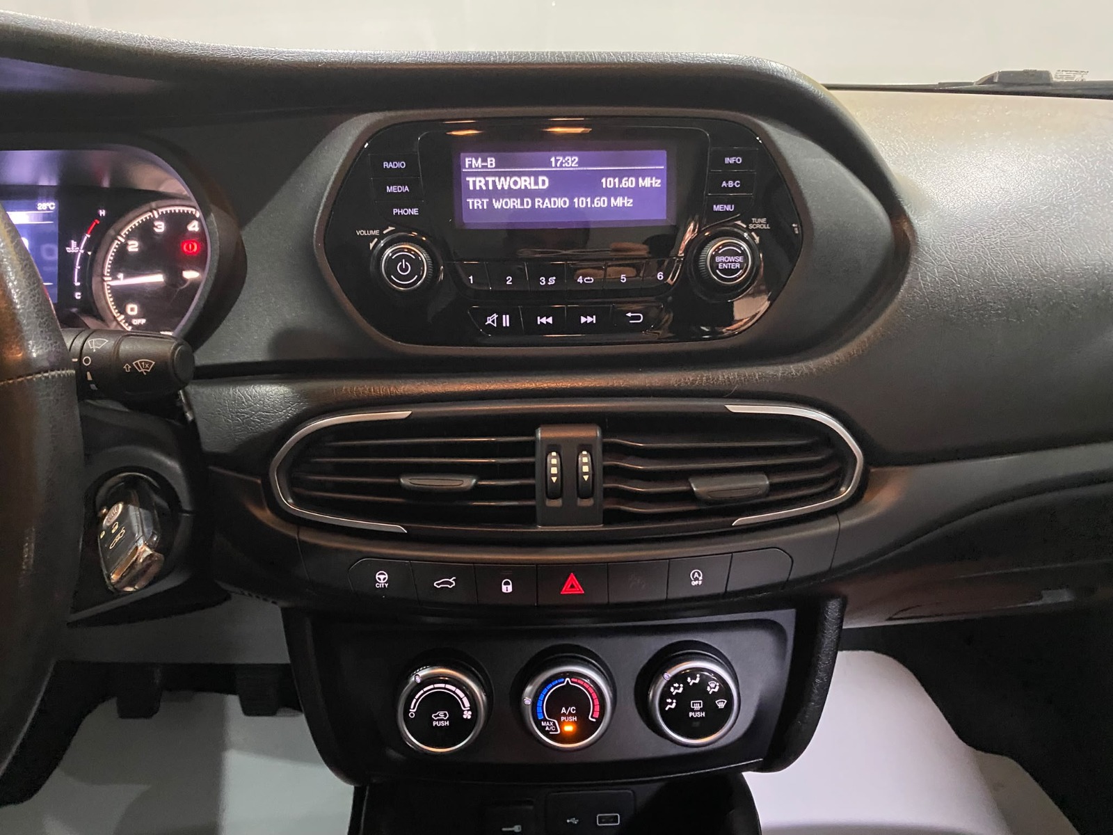 2021 Dizel Manuel Fiat Egea Beyaz Gürel Tasarım Aksesuar Otomotiv San. Tic. Ltd. Şti.