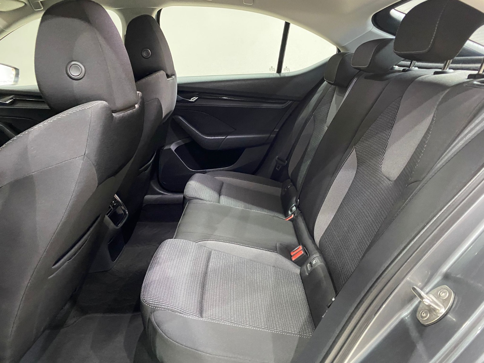 2022 Hybrid Otomatik Skoda Octavia Gri Gürel Tasarım Aksesuar Otomotiv San. Tic. Ltd. Şti.