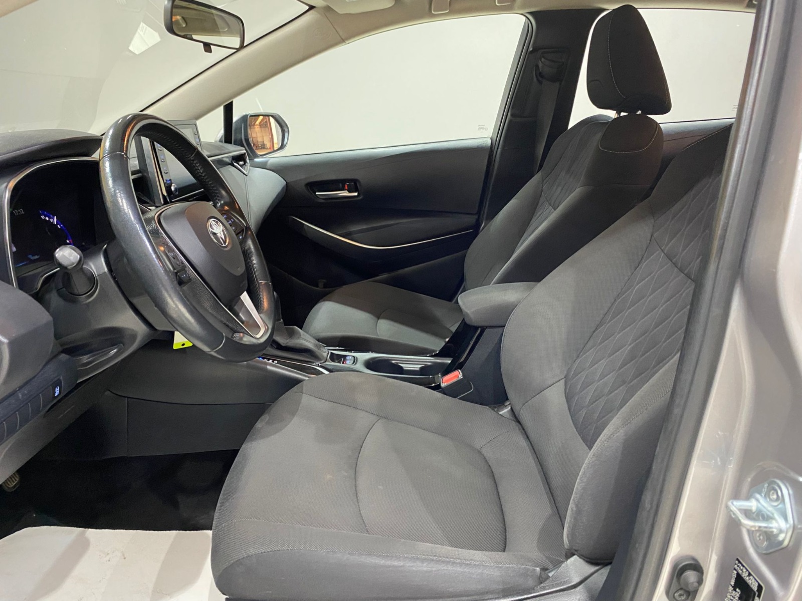 2021 Benzin Otomatik Toyota Corolla Gri Gürel Tasarım Aksesuar Otomotiv San. Tic. Ltd. Şti.