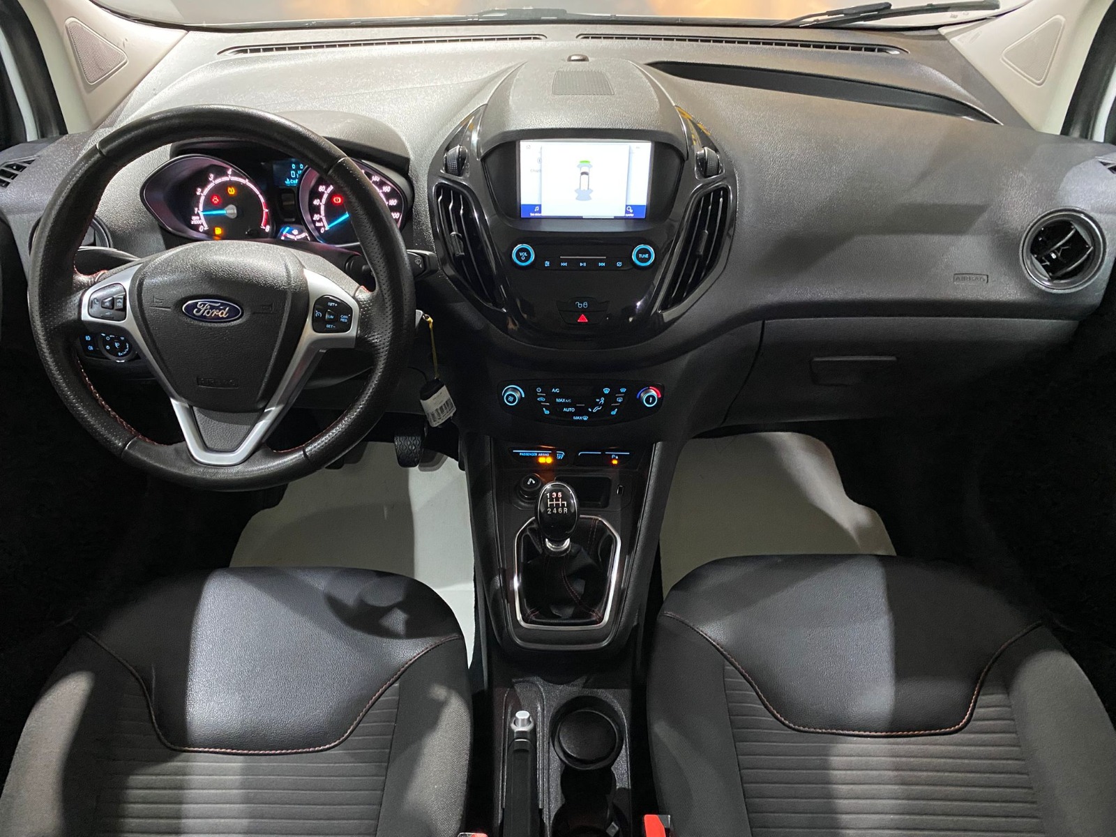 2023 Benzin Manuel Ford Tourneo Courier Beyaz Gürel Tasarım Aksesuar Otomotiv San. Tic. Ltd. Şti.