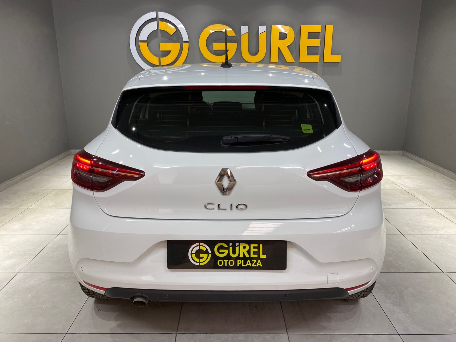 2023 Benzin Manuel Renault Clio Beyaz Gürel Tasarım Aksesuar Otomotiv San. Tic. Ltd. Şti.