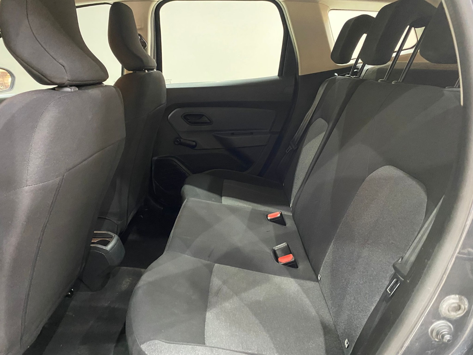 2022 Benzin Manuel Dacia Duster Gri Gürel Tasarım Aksesuar Otomotiv San. Tic. Ltd. Şti.