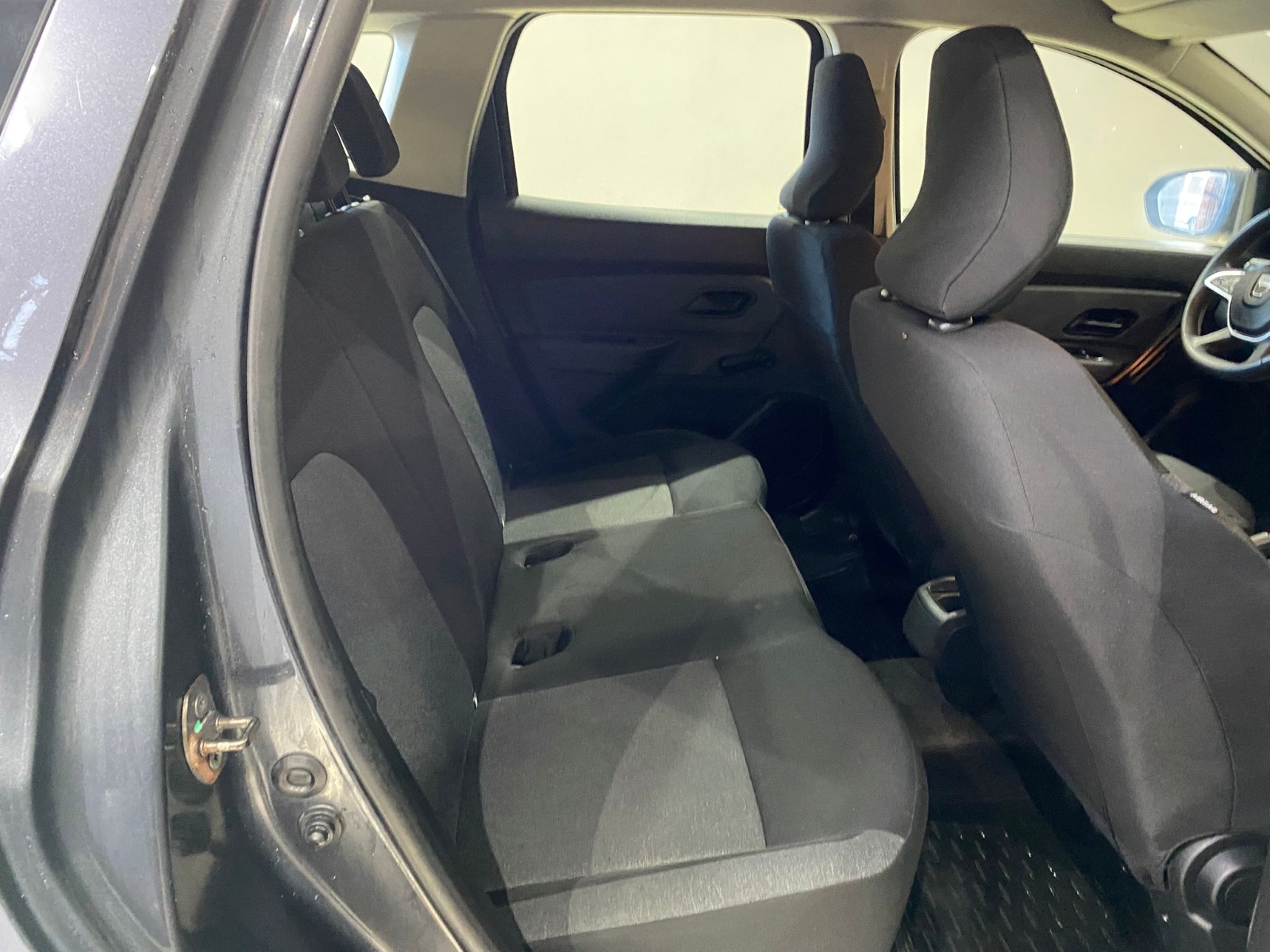 2022 Benzin Manuel Dacia Duster Gri Gürel Tasarım Aksesuar Otomotiv San. Tic. Ltd. Şti.