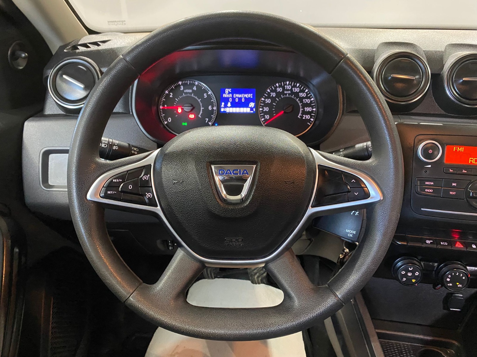 2022 Benzin Manuel Dacia Duster Gri Gürel Tasarım Aksesuar Otomotiv San. Tic. Ltd. Şti.