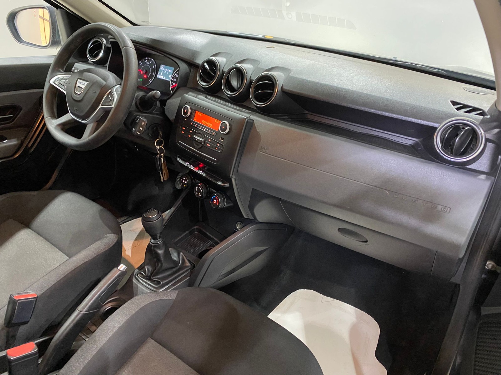 2022 Benzin Manuel Dacia Duster Gri Gürel Tasarım Aksesuar Otomotiv San. Tic. Ltd. Şti.