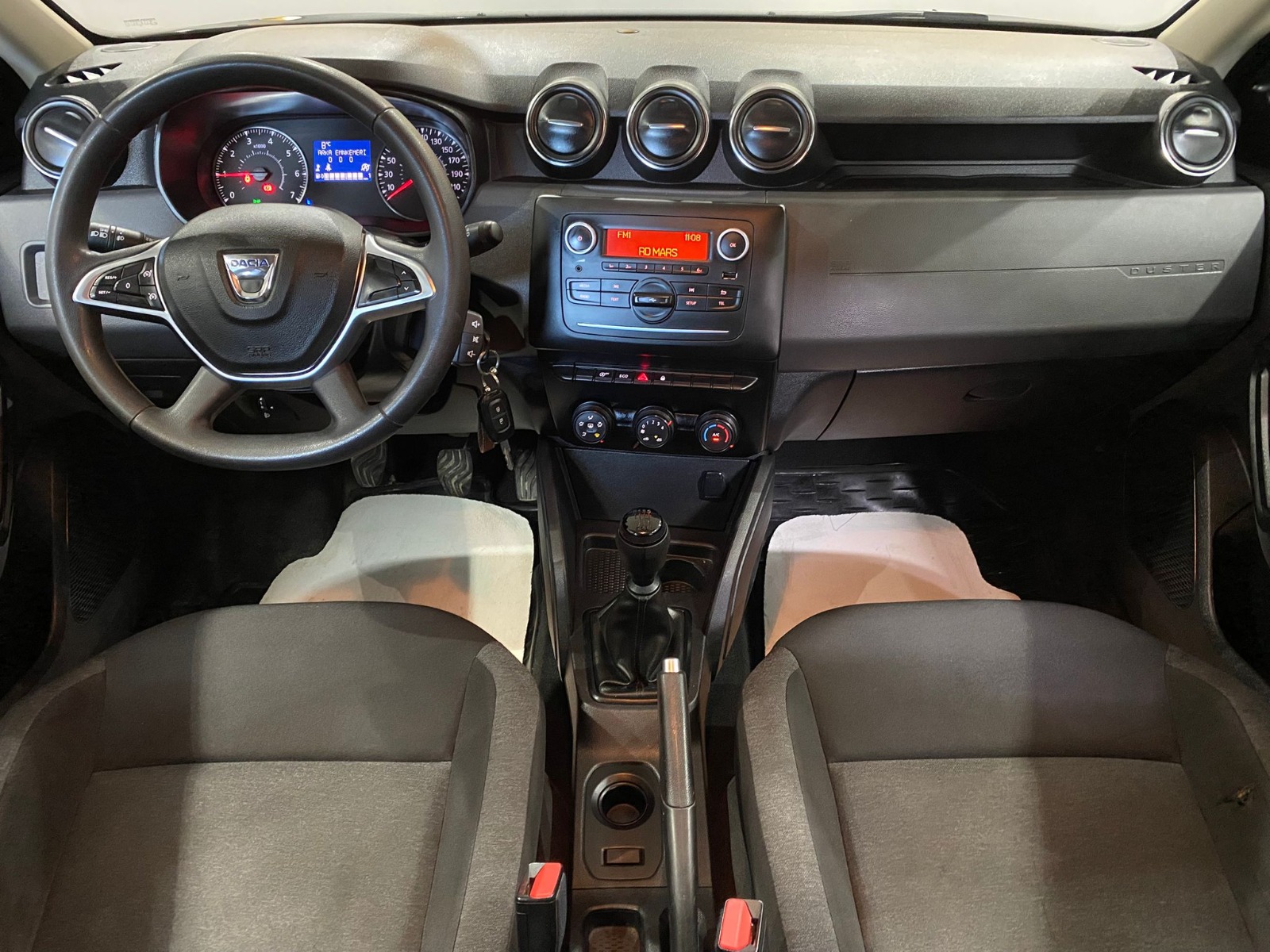2022 Benzin Manuel Dacia Duster Gri Gürel Tasarım Aksesuar Otomotiv San. Tic. Ltd. Şti.