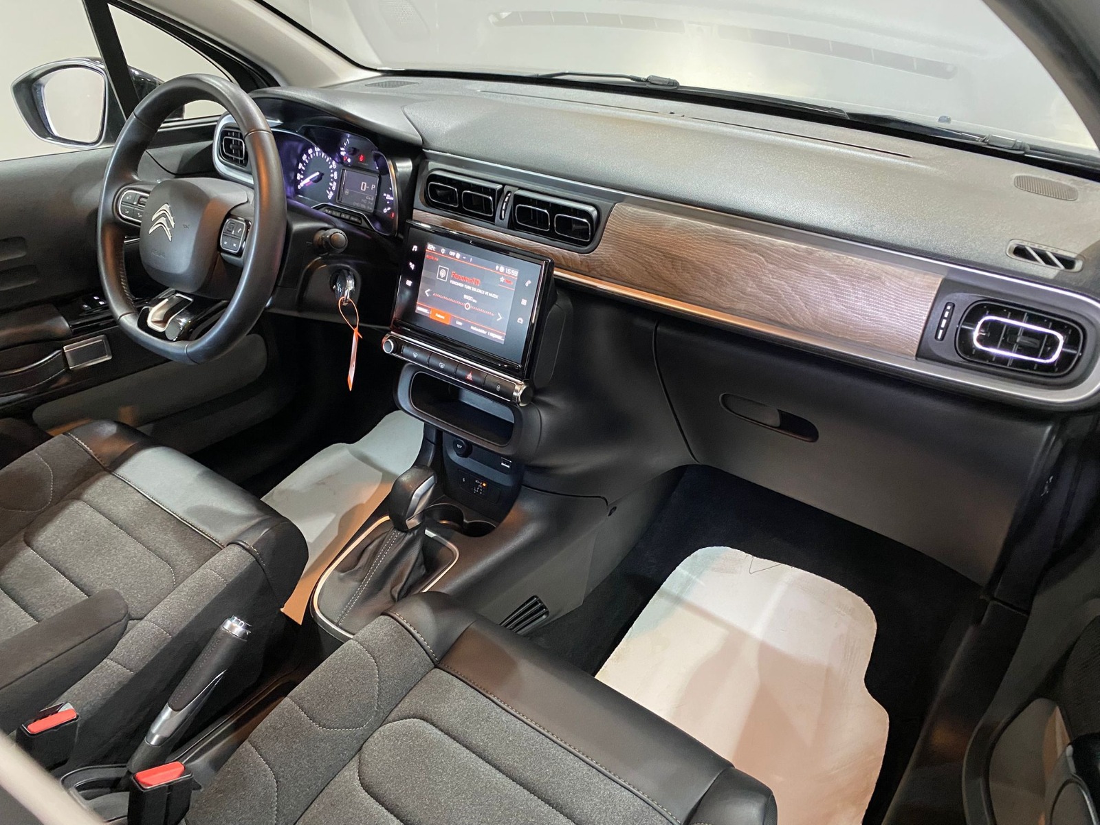 2023 Benzin Otomatik Citroen C3 Gri Gürel Tasarım Aksesuar Otomotiv San. Tic. Ltd. Şti.