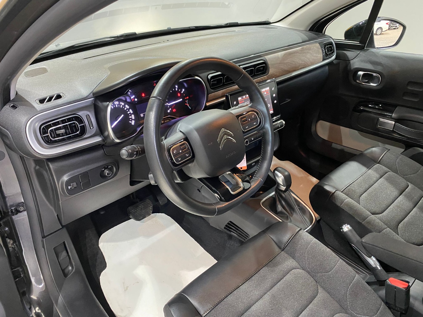 2023 Benzin Otomatik Citroen C3 Gri Gürel Tasarım Aksesuar Otomotiv San. Tic. Ltd. Şti.