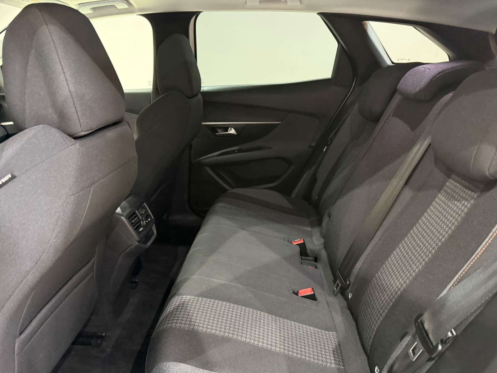 2022 Dizel Otomatik Peugeot 3008 Beyaz Gürel Tasarım Aksesuar Otomotiv San. Tic. Ltd. Şti.