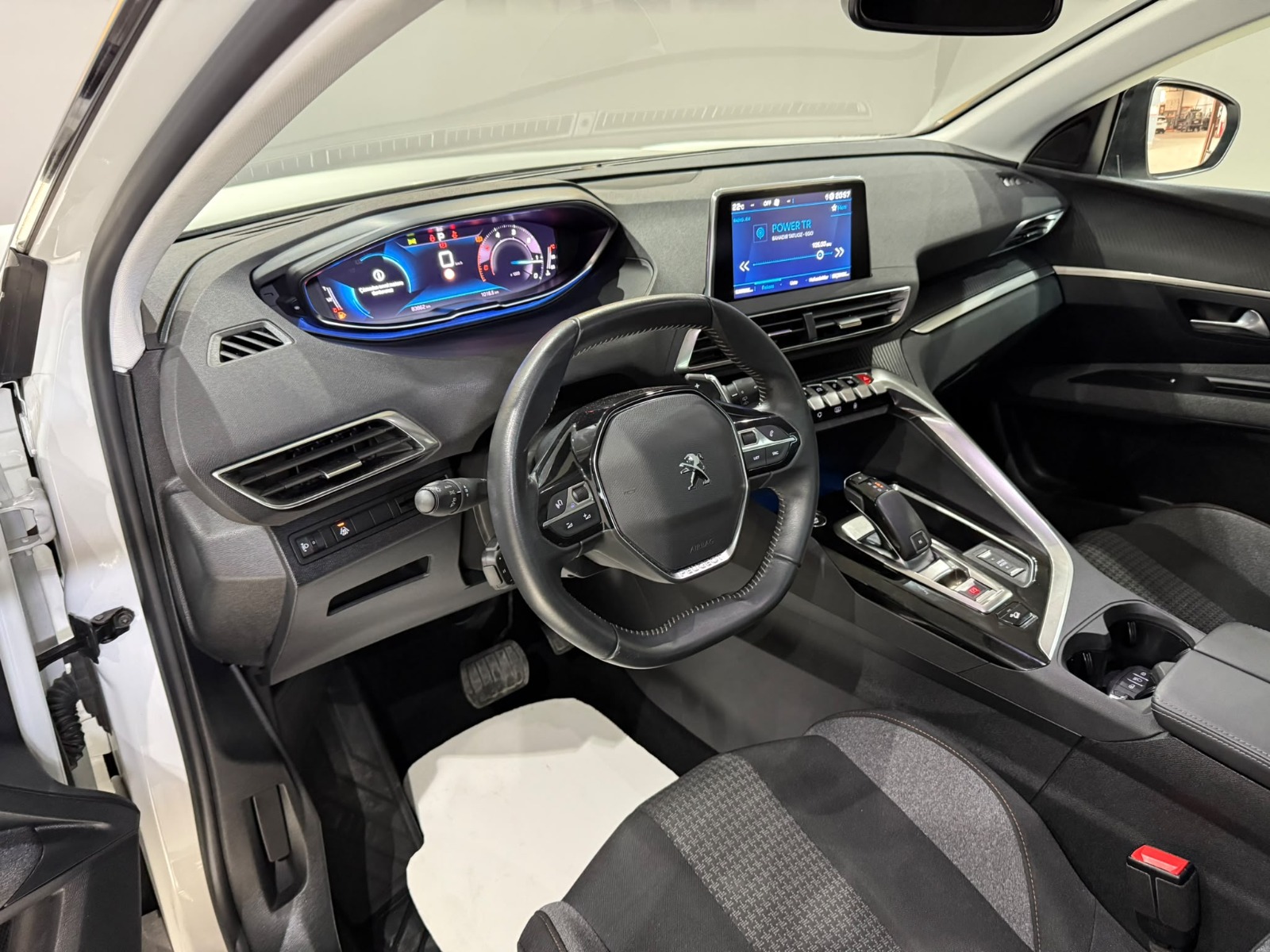 2022 Dizel Otomatik Peugeot 3008 Beyaz Gürel Tasarım Aksesuar Otomotiv San. Tic. Ltd. Şti.
