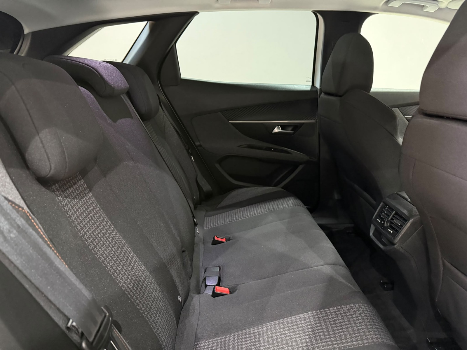 2022 Dizel Otomatik Peugeot 3008 Beyaz Gürel Tasarım Aksesuar Otomotiv San. Tic. Ltd. Şti.