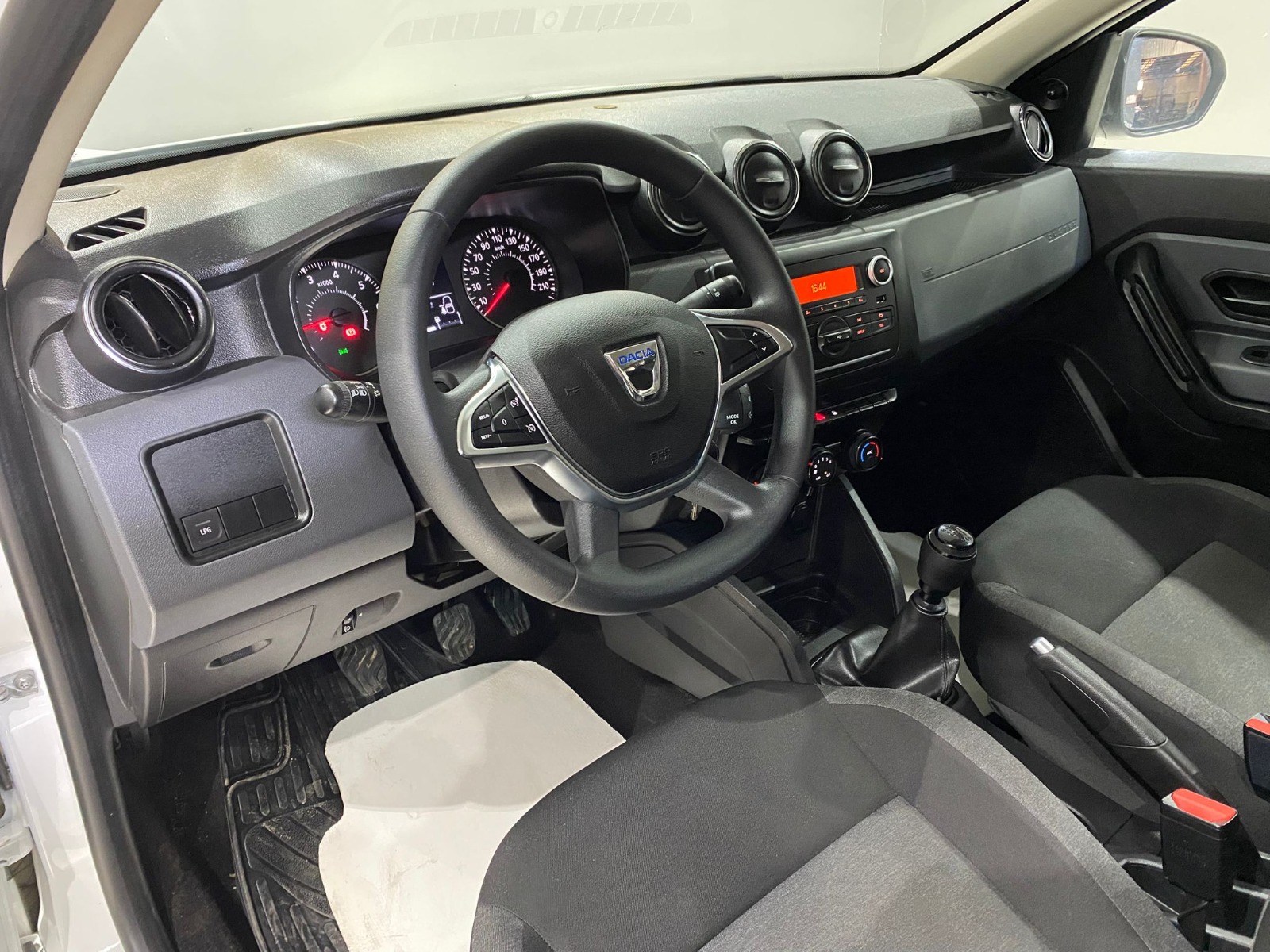 TaksitliOto.Net | 2.El Dacia Duster SUV 1.0 Tce ECO-G Comfort | Manuel & Benzin + LPG | Beyaz | İzmir.2el 2022 Benzin + LPG Manuel Dacia Duster Beyaz Gürel Tasarım Aksesuar Otomotiv San. Tic. Ltd. Şti.