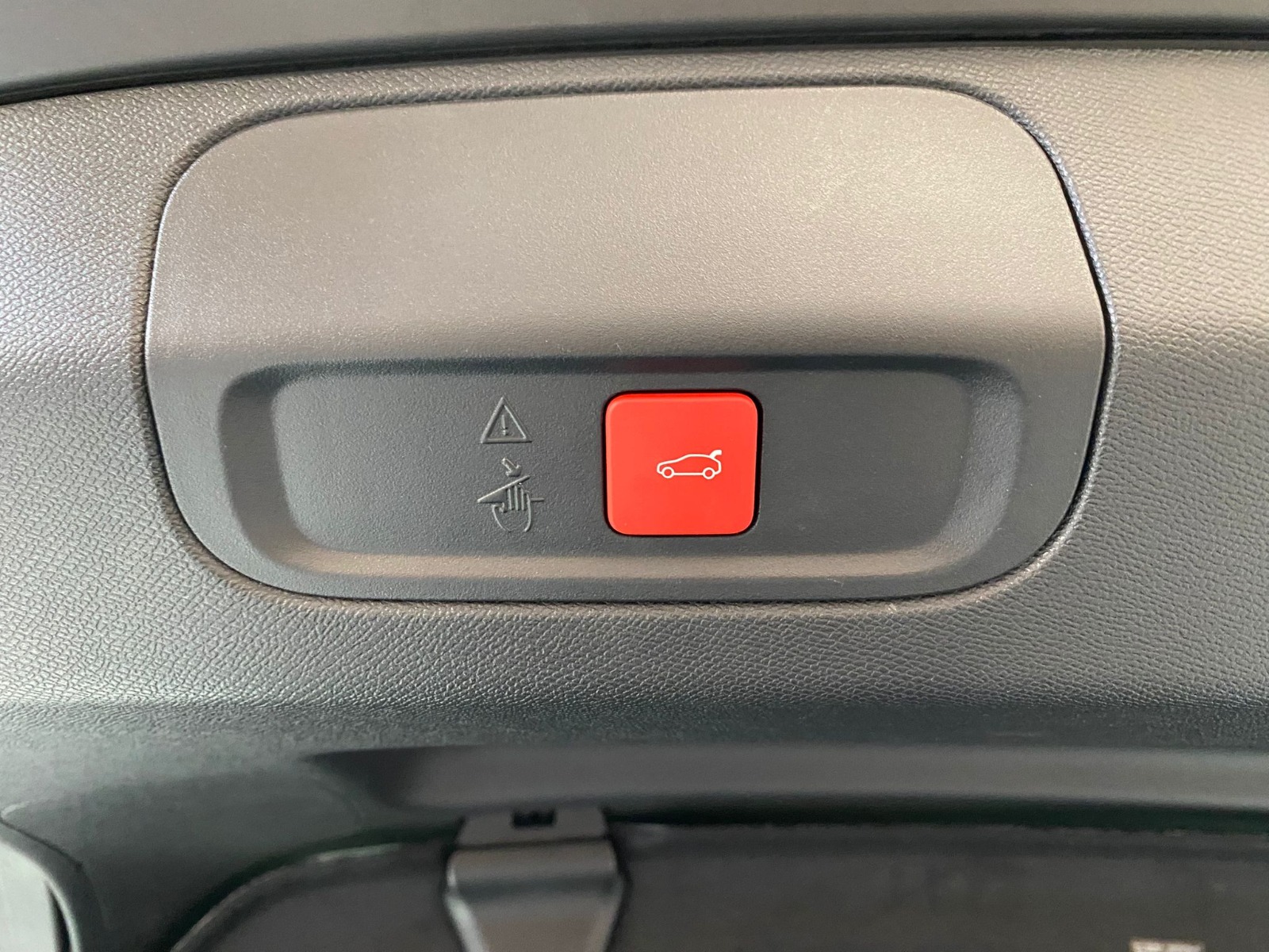 2024 Benzin Otomatik Peugeot 408 Gri Gürel Tasarım Aksesuar Otomotiv San. Tic. Ltd. Şti.