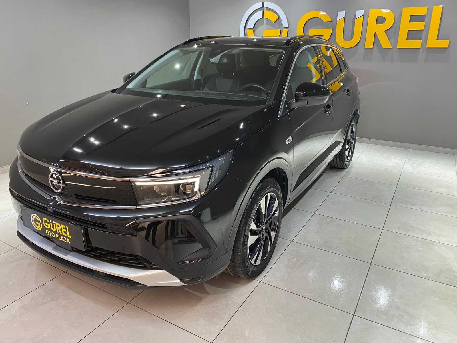 2022 Dizel Otomatik Opel Grandland Siyah Gürel Tasarım Aksesuar Otomotiv San. Tic. Ltd. Şti.