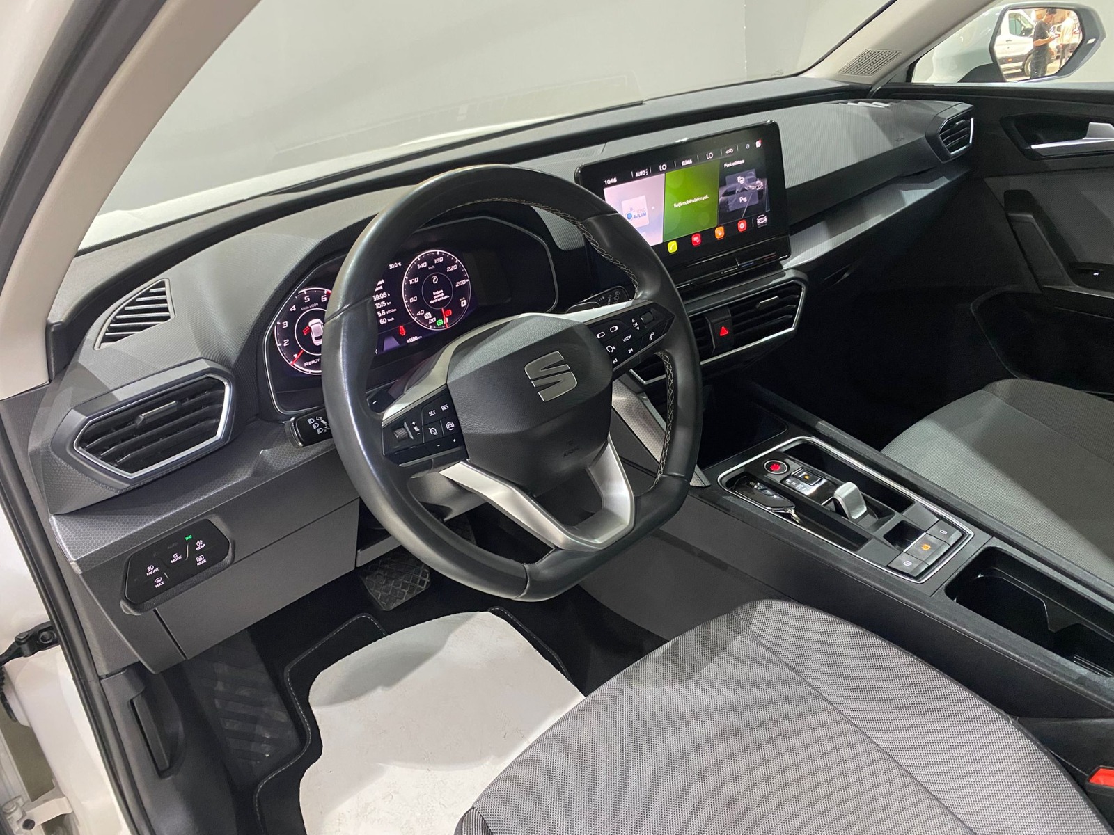 2024 MHEV Otomatik Seat Leon Beyaz Gürel Tasarım Aksesuar Otomotiv San. Tic. Ltd. Şti.