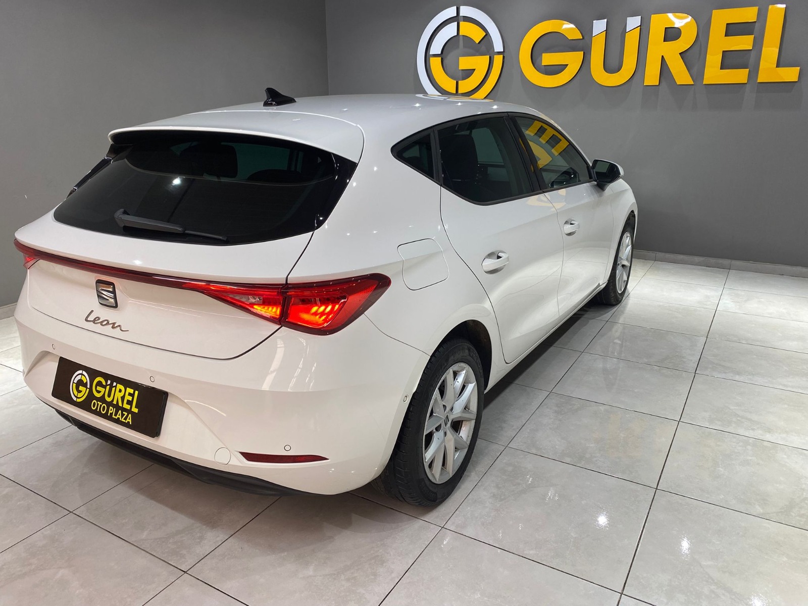2024 MHEV Otomatik Seat Leon Beyaz Gürel Tasarım Aksesuar Otomotiv San. Tic. Ltd. Şti.