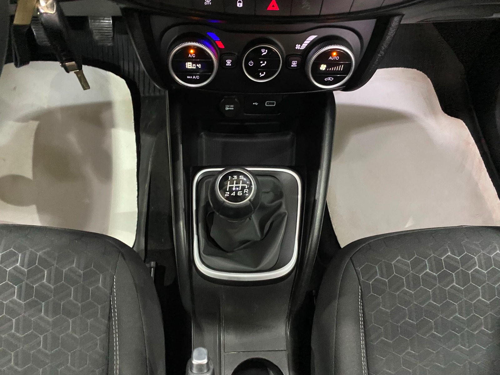 2023 Benzin Manuel Fiat Egea Cross Gri Gürel Tasarım Aksesuar Otomotiv San. Tic. Ltd. Şti.