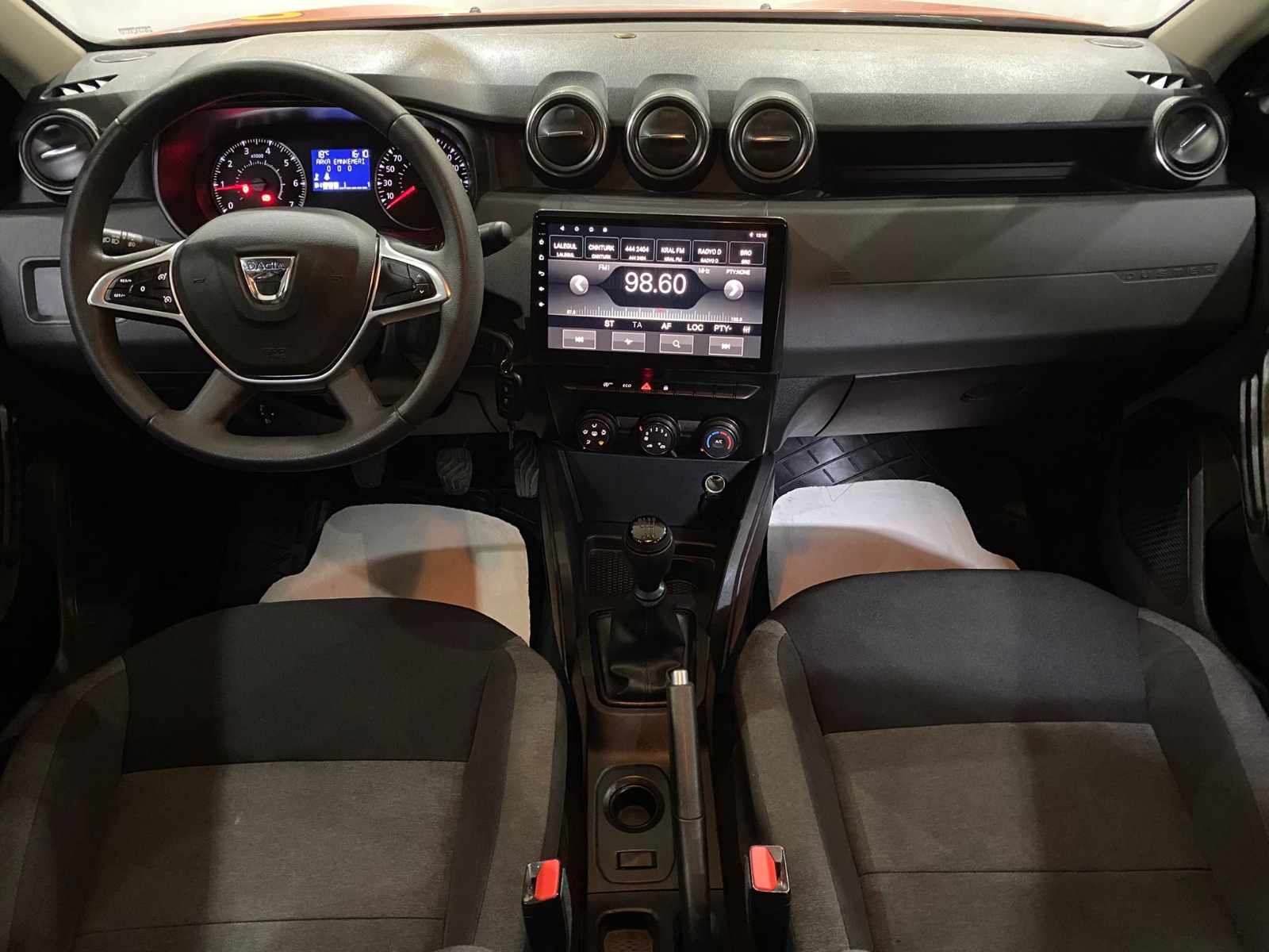 2022 Benzin Manuel Dacia Duster Turuncu Gürel Tasarım Aksesuar Otomotiv San. Tic. Ltd. Şti.