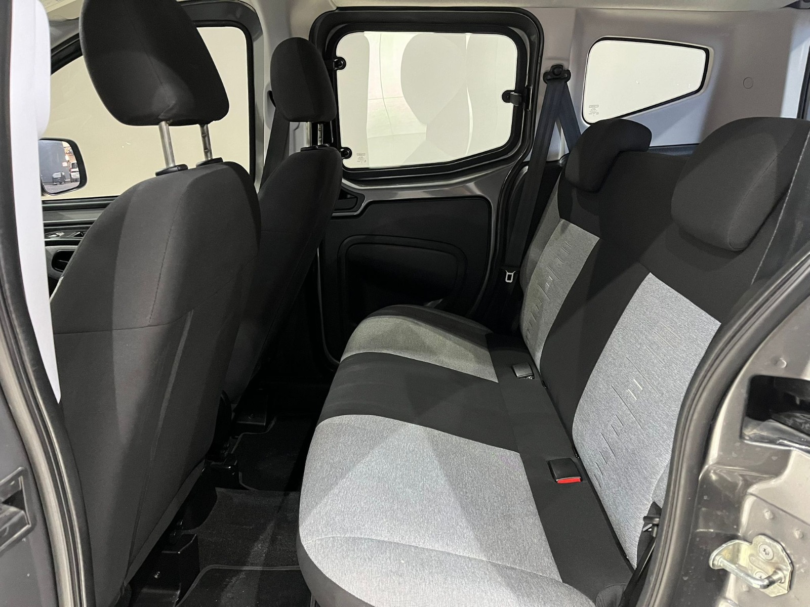 2024 Benzin + LPG Manuel Fiat Fiorino Gri Gürel Tasarım Aksesuar Otomotiv San. Tic. Ltd. Şti.