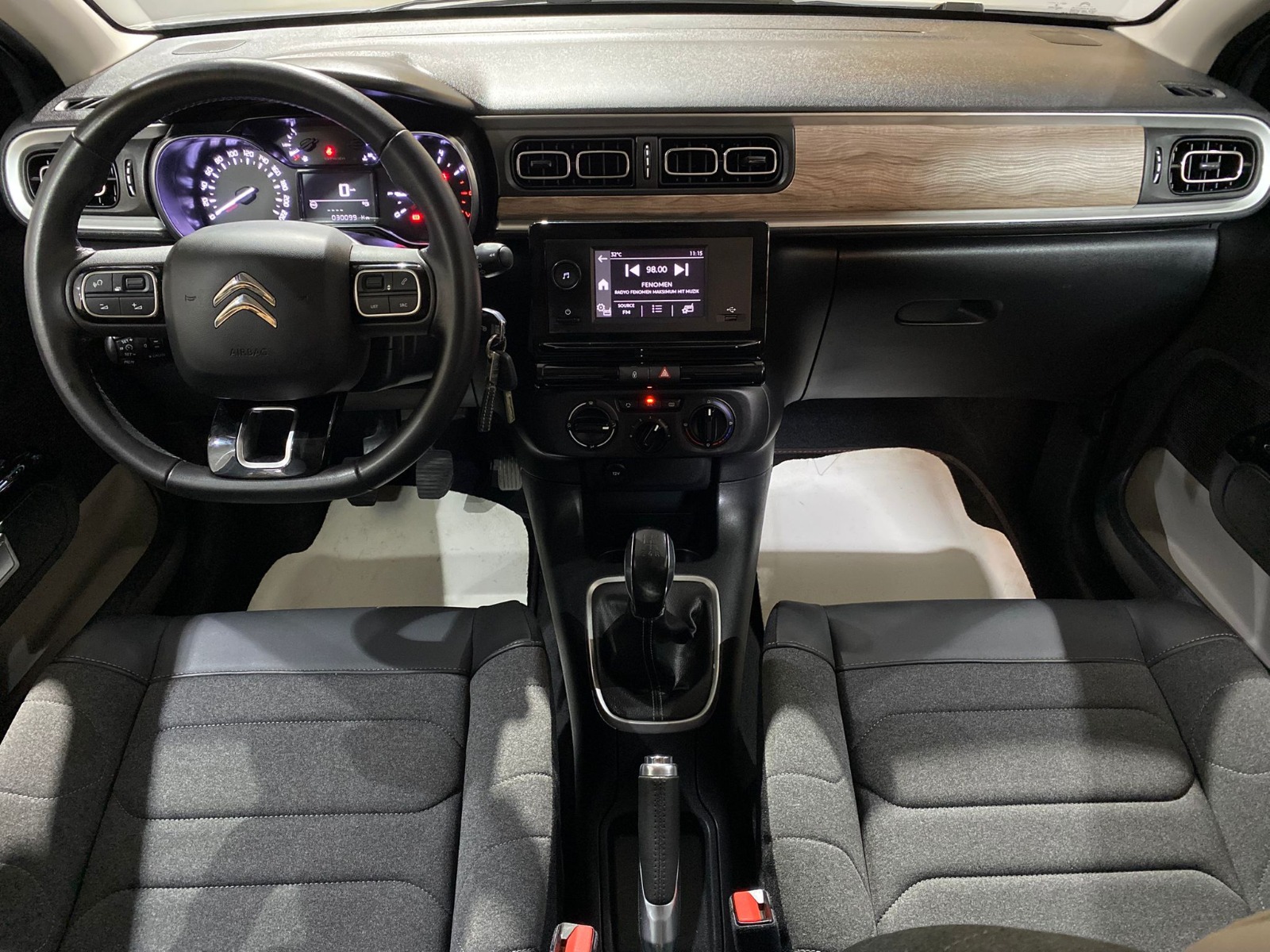 2023 Benzin Manuel Citroen C3 Gri Gürel Tasarım Aksesuar Otomotiv San. Tic. Ltd. Şti.