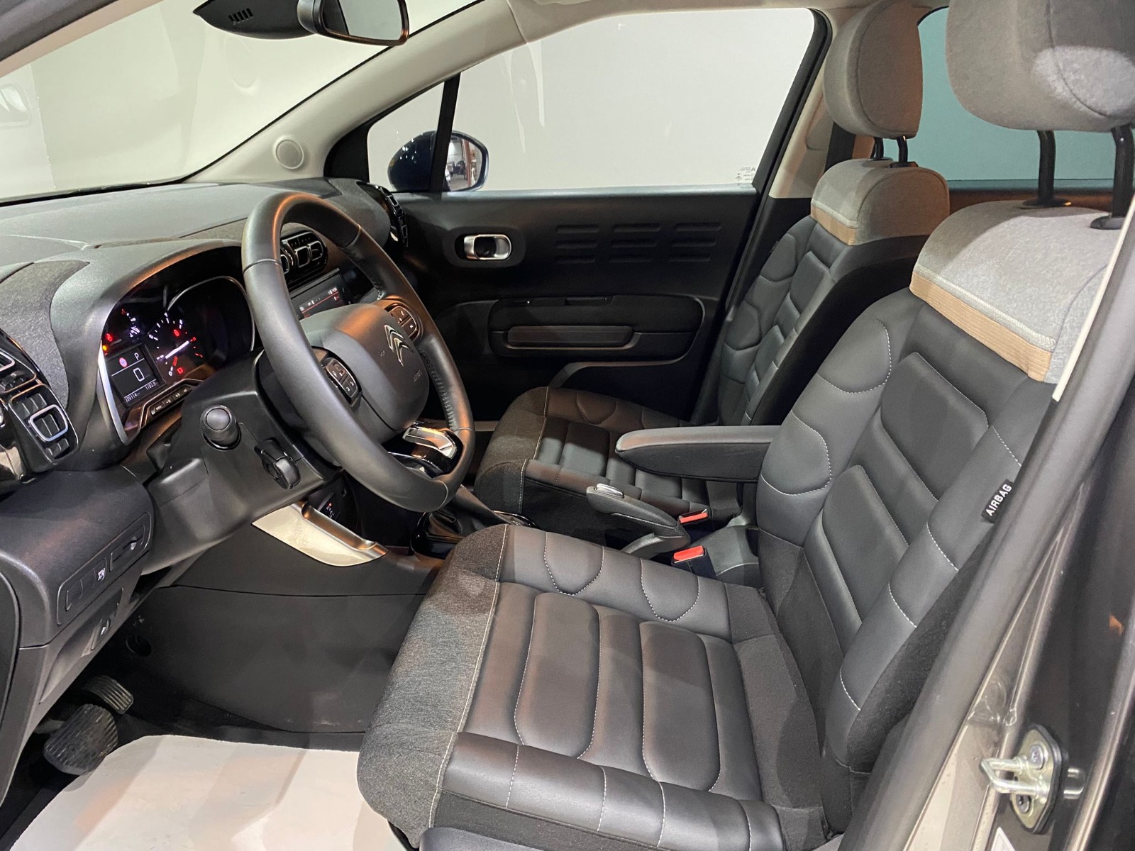 2022 Benzin Otomatik Citroen C3 AirCross Gri Gürel Tasarım Aksesuar Otomotiv San. Tic. Ltd. Şti.