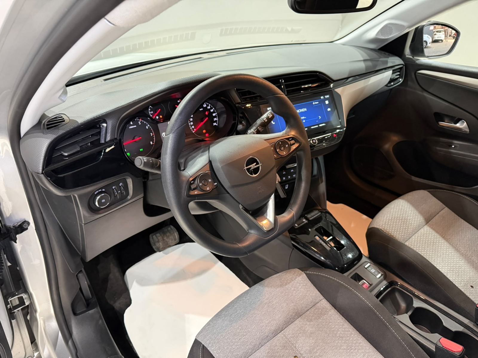2025 Benzin Otomatik Opel Corsa Gri Gürel Tasarım Aksesuar Otomotiv San. Tic. Ltd. Şti.