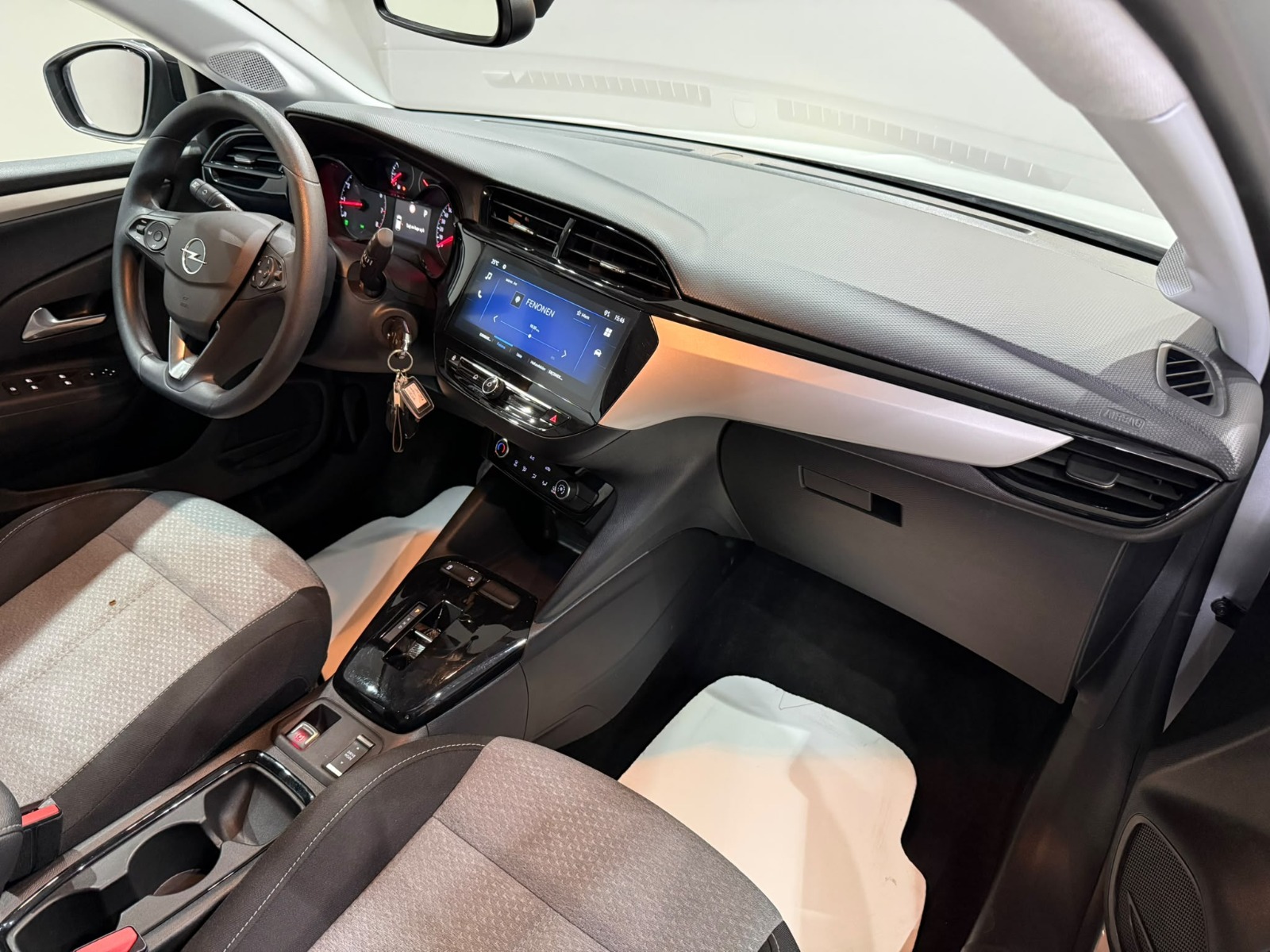 2025 Benzin Otomatik Opel Corsa Gri Gürel Tasarım Aksesuar Otomotiv San. Tic. Ltd. Şti.