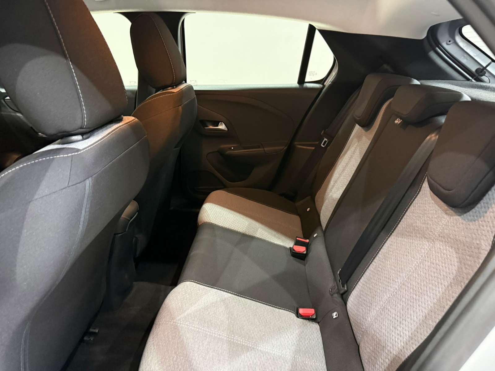 2025 Benzin Otomatik Opel Corsa Gri Gürel Tasarım Aksesuar Otomotiv San. Tic. Ltd. Şti.