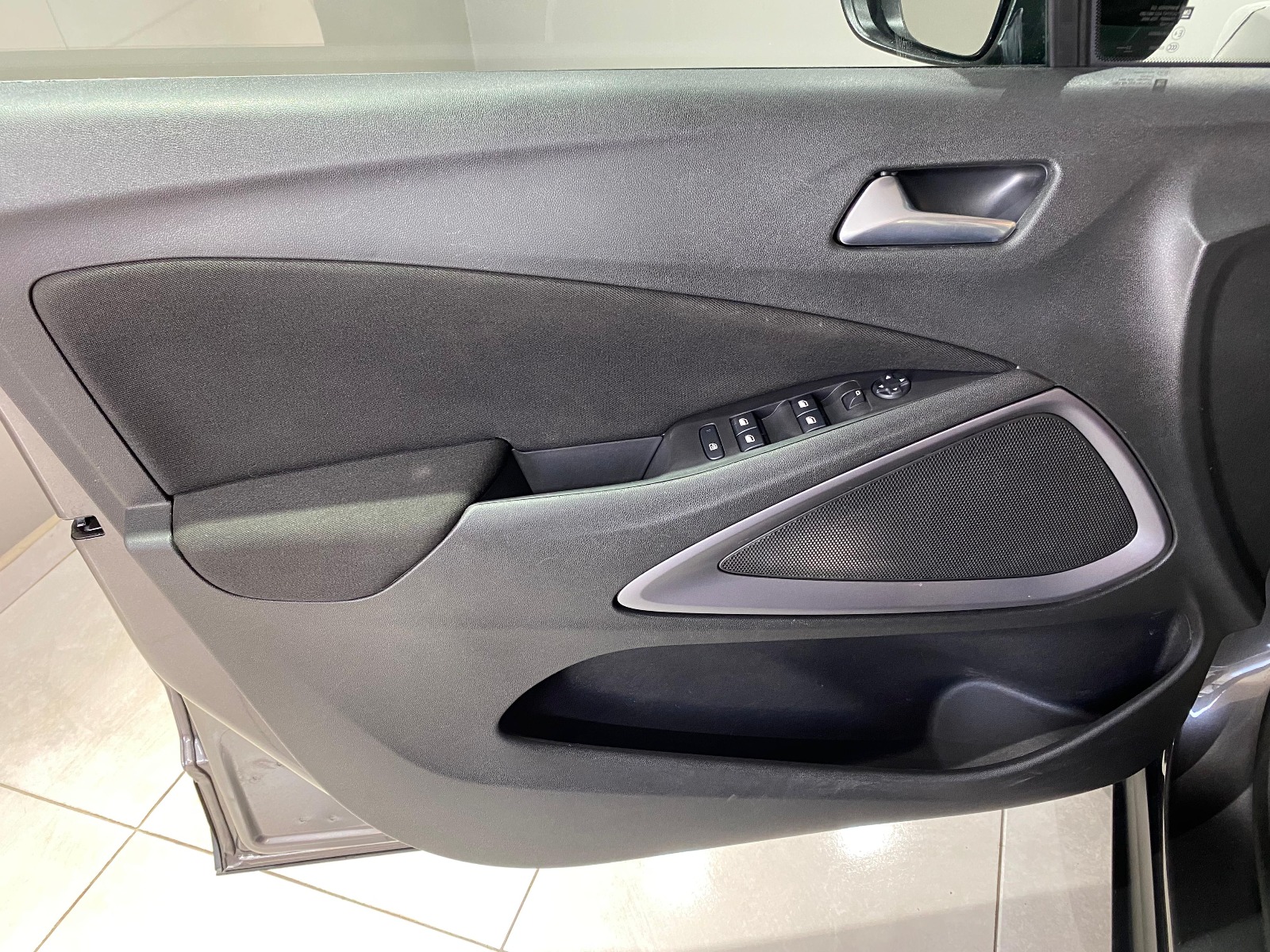 2023 Benzin Otomatik Opel Crossland Gri Gürel Tasarım Aksesuar Otomotiv San. Tic. Ltd. Şti.