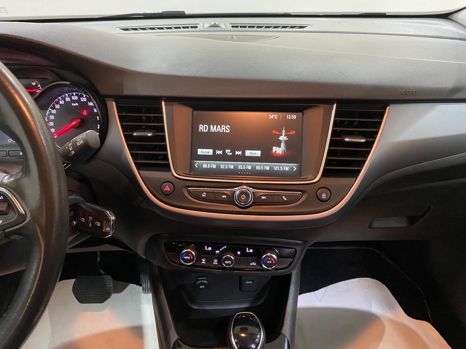 2023 Benzin Otomatik Opel Crossland Gri Gürel Tasarım Aksesuar Otomotiv San. Tic. Ltd. Şti.