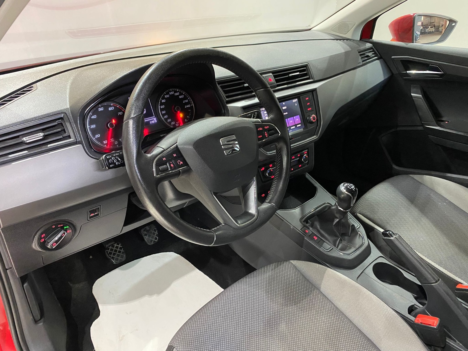 TaksitliOto.Net | 2.El Seat Ibiza Hatchback 1.0 Evo Start&Stop Style | Manuel & Benzin | Kırmızı | İzmir.2el 2021 Benzin Manuel Seat Ibiza Kırmızı Gürel Tasarım Aksesuar Otomotiv San. Tic. Ltd. Şti.