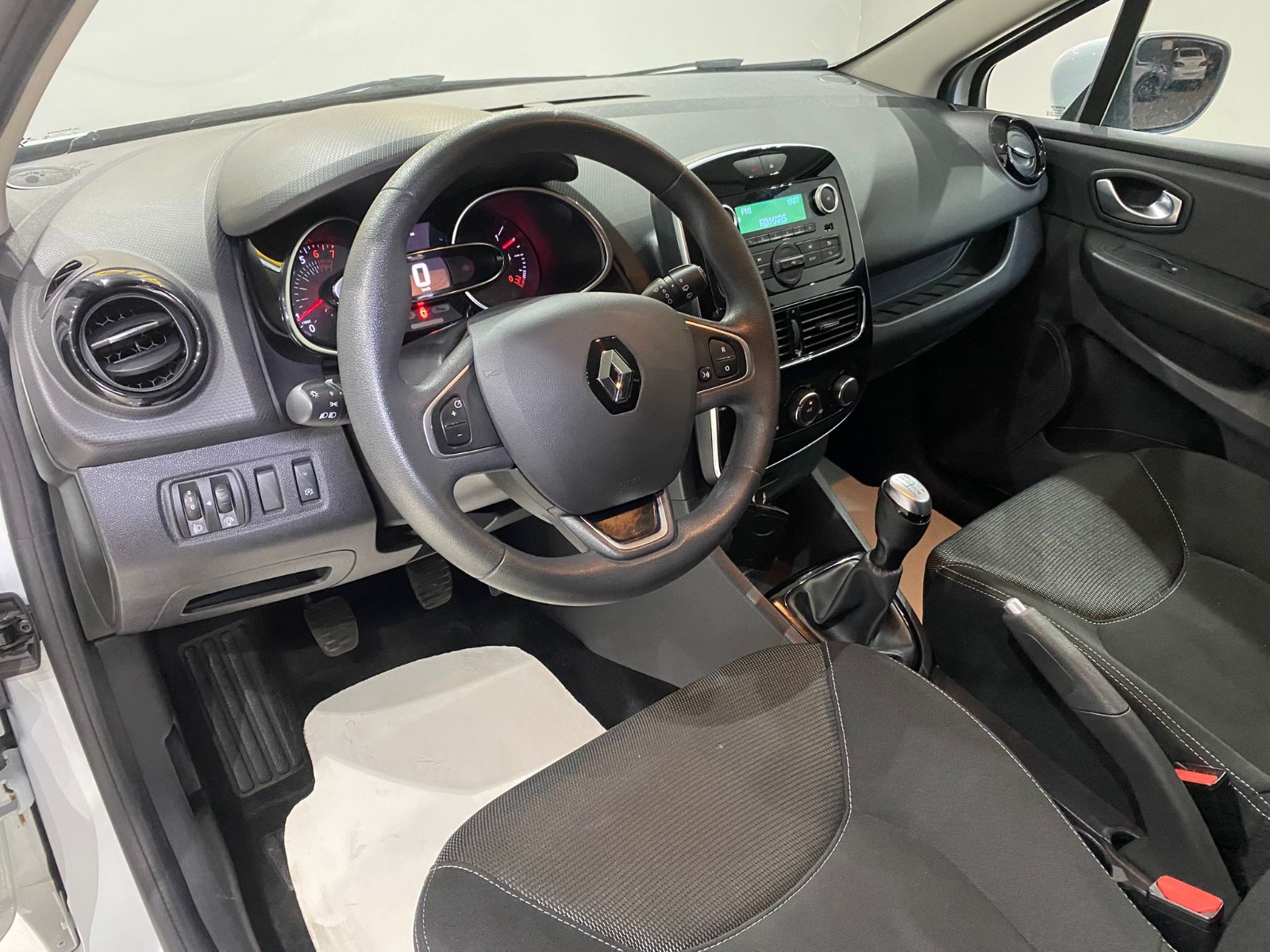 2020 Benzin Manuel Renault Clio Beyaz Gürel Tasarım Aksesuar Otomotiv San. Tic. Ltd. Şti.