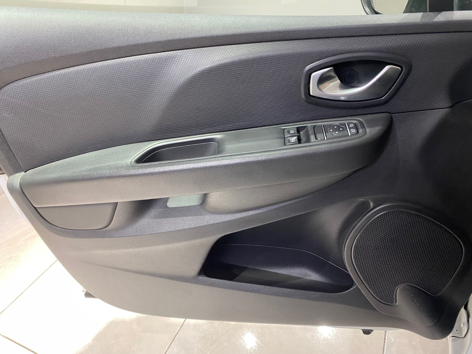 2020 Benzin Manuel Renault Clio Beyaz Gürel Tasarım Aksesuar Otomotiv San. Tic. Ltd. Şti.