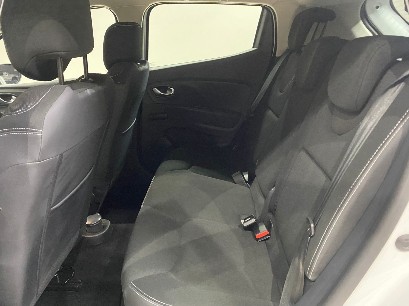 2020 Benzin Manuel Renault Clio Beyaz Gürel Tasarım Aksesuar Otomotiv San. Tic. Ltd. Şti.