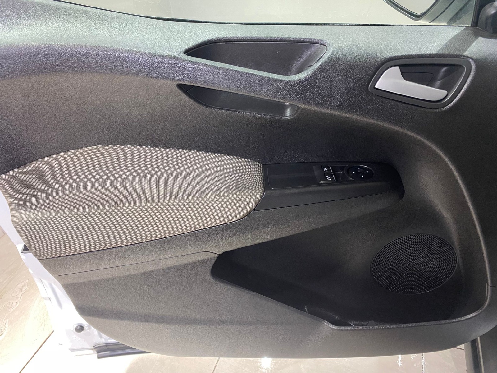 2023 Benzin Manuel Ford Tourneo Courier Beyaz Gürel Tasarım Aksesuar Otomotiv San. Tic. Ltd. Şti.