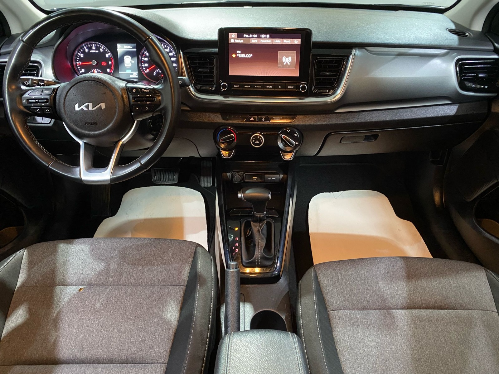 2023 Benzin Otomatik Kia Stonic Siyah Gürel Tasarım Aksesuar Otomotiv San. Tic. Ltd. Şti.
