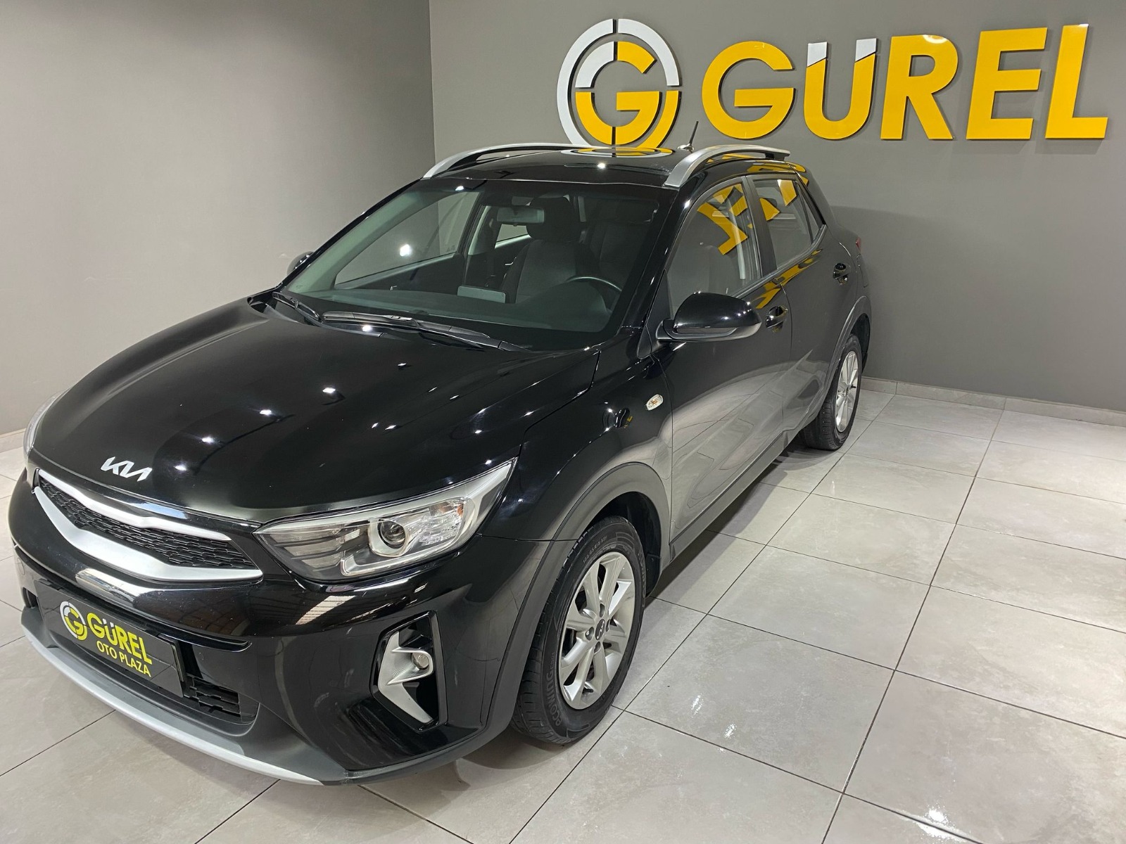 2023 Benzin Otomatik Kia Stonic Siyah Gürel Tasarım Aksesuar Otomotiv San. Tic. Ltd. Şti.