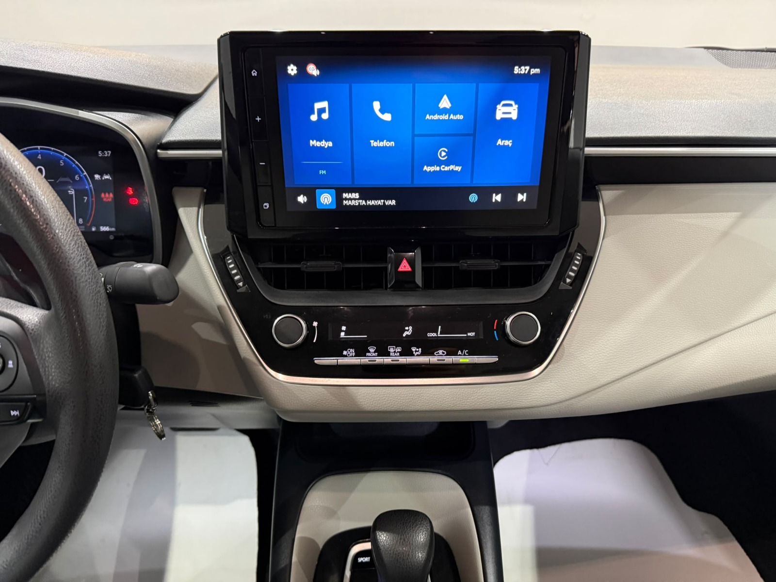 2026 Benzin Otomatik Toyota Corolla Beyaz Gürel Tasarım Aksesuar Otomotiv San. Tic. Ltd. Şti.