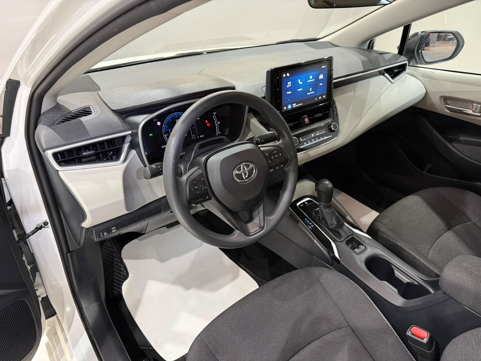 2026 Benzin Otomatik Toyota Corolla Beyaz Gürel Tasarım Aksesuar Otomotiv San. Tic. Ltd. Şti.