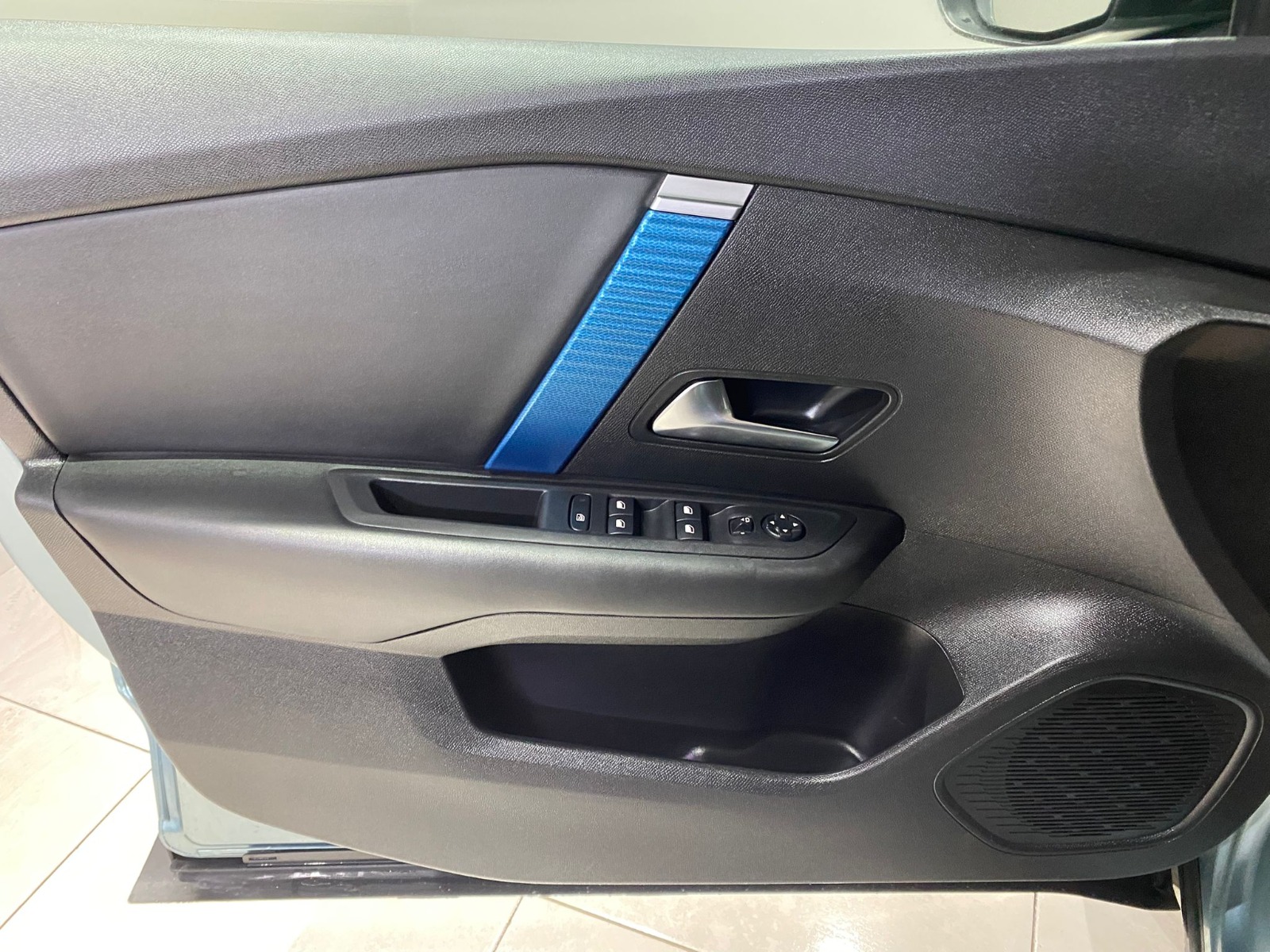 2023 Elektrik Otomatik Citroen e-C4 Mavi Gürel Tasarım Aksesuar Otomotiv San. Tic. Ltd. Şti.