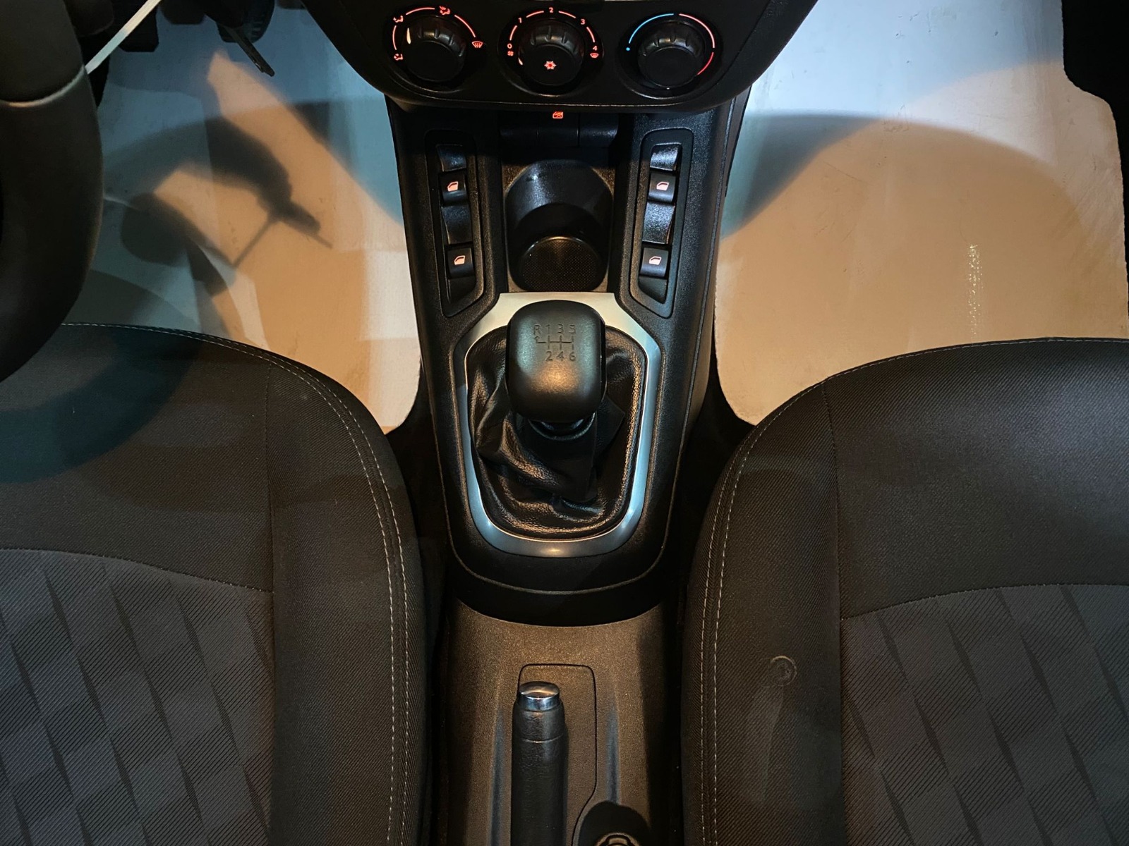 2023 Dizel Manuel Citroen C-Elysee Beyaz Gürel Tasarım Aksesuar Otomotiv San. Tic. Ltd. Şti.