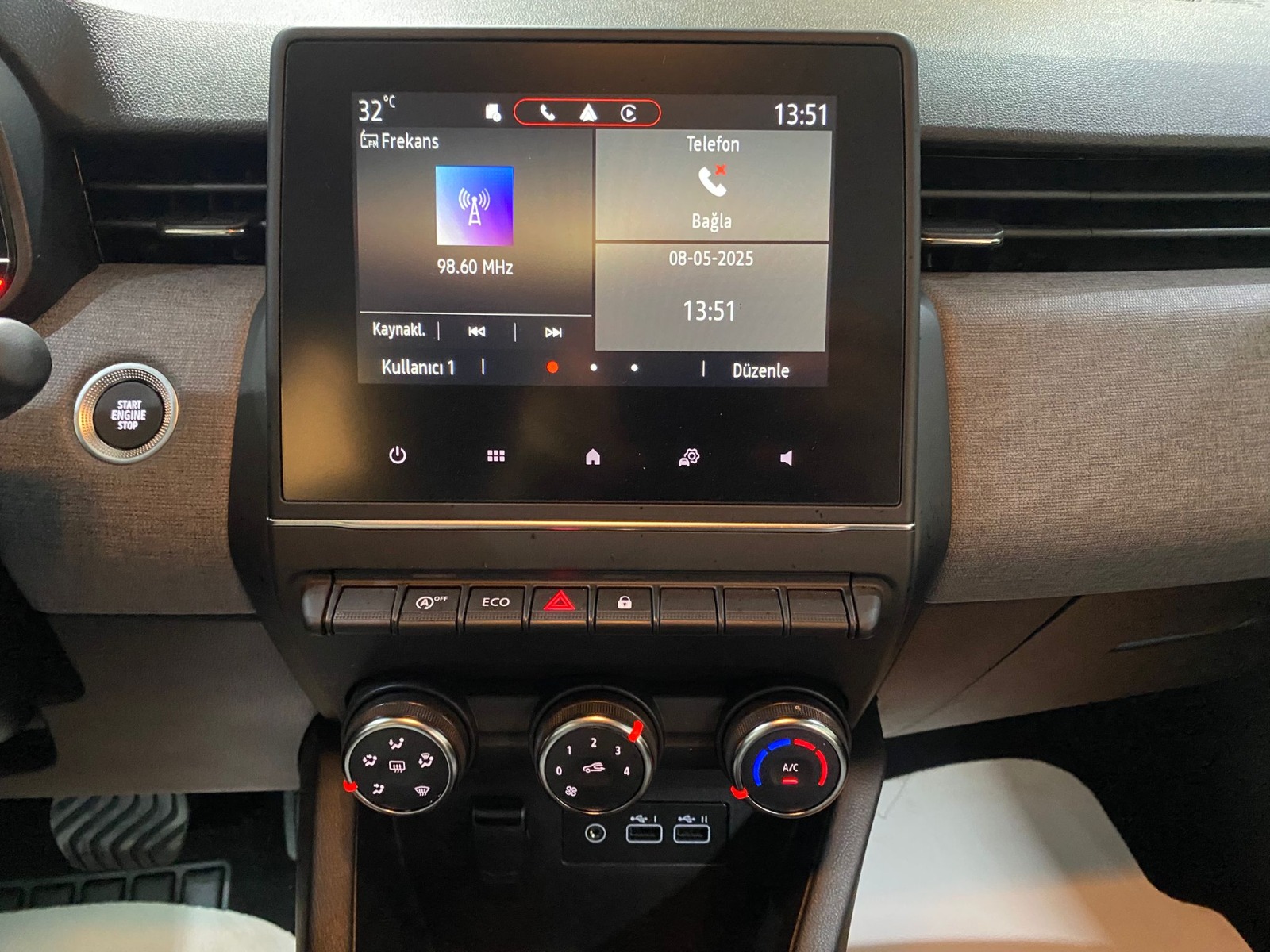 2024 Benzin Otomatik Renault Clio Gri Gürel Tasarım Aksesuar Otomotiv San. Tic. Ltd. Şti.
